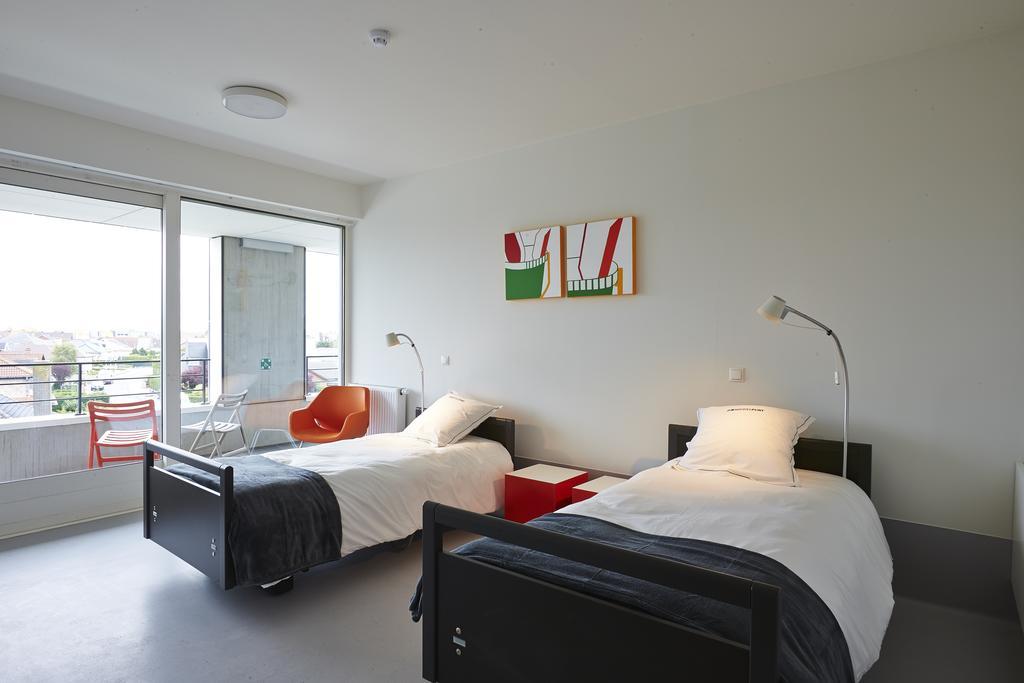 Hotel Middelpunt - Gratis Parking - Ontbijt Inbegrepen! Middelkerke Habitación foto
