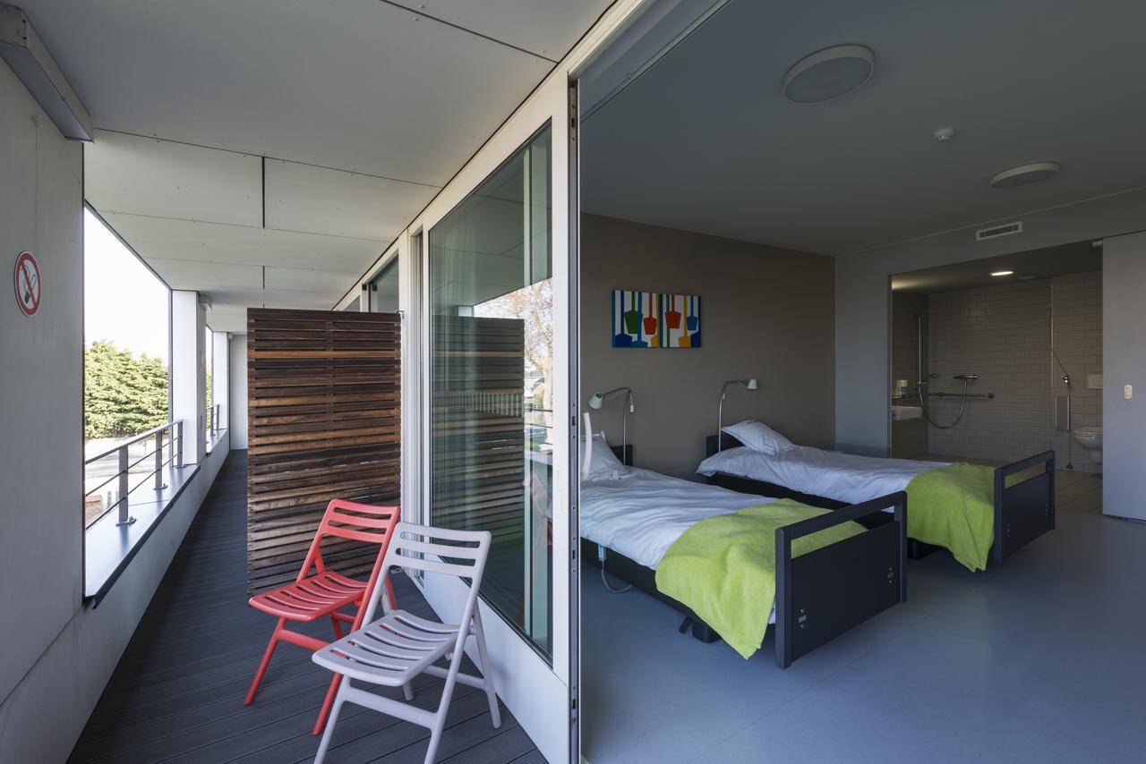 Hotel Middelpunt - Gratis Parking - Ontbijt Inbegrepen! Middelkerke Exterior foto